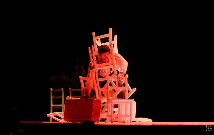 RUSHES - CIE PILOBOLUS / IPAPDC - 2007